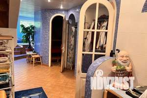 Дом 650м², 2-этажный, посуточно,