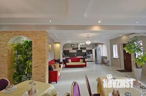 Дом 600м², 3-этажный, посуточно,