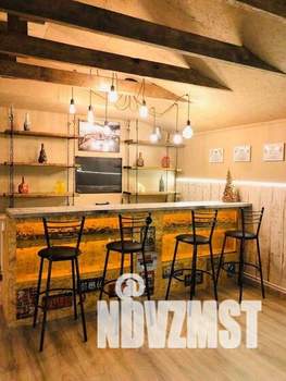 Дом 700м², 2-этажный, посуточно,