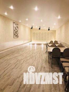 Дом 650м², 2-этажный, посуточно,