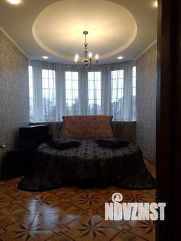 Дом 1000м², 3-этажный, посуточно,