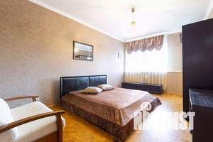 Дом 589м², 3-этажный, посуточно,