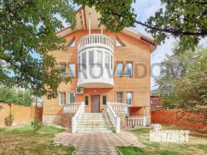 Дом 600м², 3-этажный, посуточно,