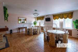 Дом 600м², 4-этажный, посуточно,