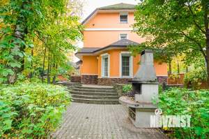 Дом 540м², 3-этажный, посуточно,