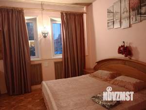 Дом 600м², 3-этажный, посуточно,