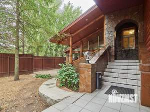 Дом 600м², 3-этажный, посуточно,