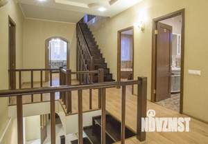 Дом 834м², 3-этажный, посуточно,