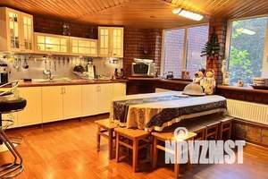 Дом 250м², 2-этажный, посуточно,