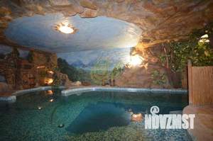 Дом 530м², 2-этажный, посуточно,