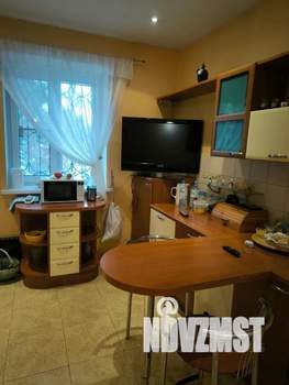 Дом 350м², 2-этажный, посуточно,