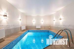 Дом 700м², 2-этажный, посуточно,