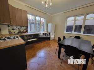 Дом 180м², 2-этажный, на длительный срок,