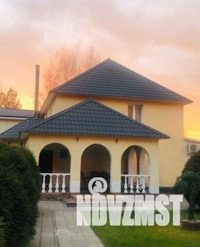 Дом 784м², 3-этажный, посуточно,