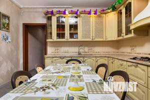 Дом 500м², 4-этажный, посуточно,