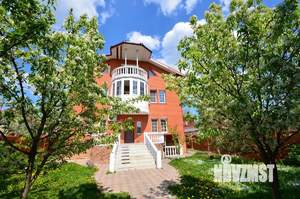 Дом 600м², 3-этажный, посуточно,