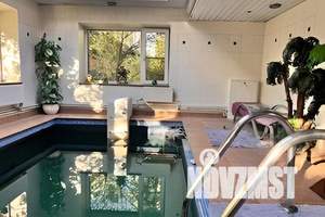 Дом 650м², 2-этажный, посуточно,