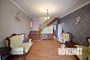 Дом 530м², 2-этажный, посуточно,