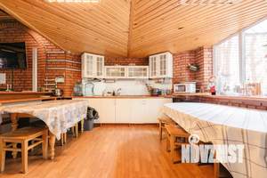 Дом 250м², 2-этажный, посуточно,