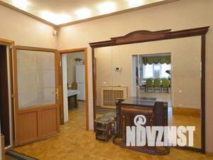 Дом 623м², 3-этажный, посуточно,