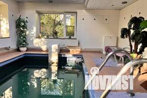 Дом 650м², 3-этажный, посуточно,