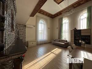 Дом 459м², 3-этажный, участок 12 сот.