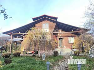 Дом 260м², 3-этажный, участок 9 сот.