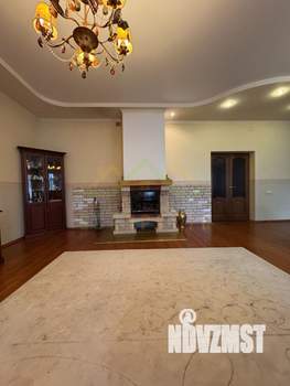 Дом 462м², 3-этажный, участок 18 сот.