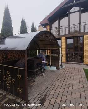 Дом 307м², 3-этажный, участок 5 сот.