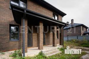 Дом 200м², 2-этажный, участок 5 сот.