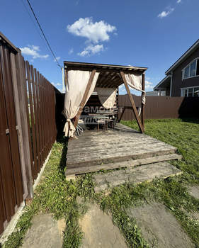 Дом 97м², 2-этажный, участок 4 сот.