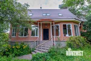 Дом 216м², 2-этажный, участок 6 сот.