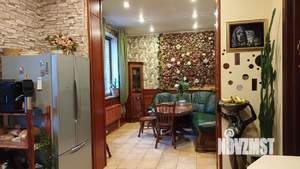 Дом 200м², 2-этажный, участок 10 сот.