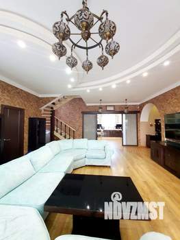 Дом 250м², 2-этажный, участок 9 сот.