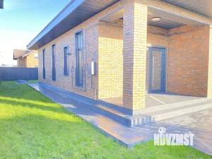 Дом 222м², 1-этажный, участок 8 сот.