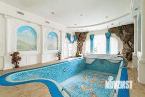 Дом 630м², 3-этажный, участок 10 сот.