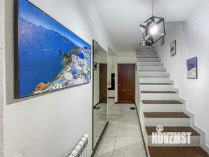 Дом 166м², 3-этажный, участок 2 сот.