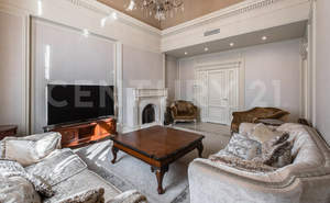 Дом 432м², 3-этажный, участок 10 сот.