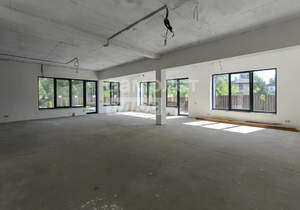 Дом 333м², 2-этажный, участок 11 сот.