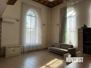 Дом 459м², 3-этажный, участок 12 сот.