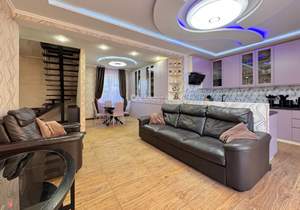 Дом 250м², 2-этажный, участок 8 сот.