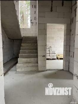 Коттедж 180м², 2-этажный, участок 6 сот.