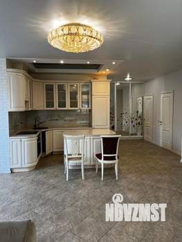 Коттедж 220м², 2-этажный, участок 11 сот.