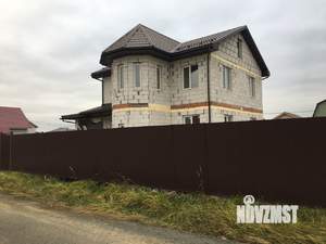 Дом 198м², 2-этажный, участок 6 сот.