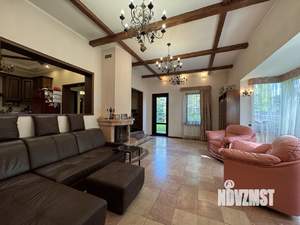 Дом 300м², 2-этажный, участок 15 сот.