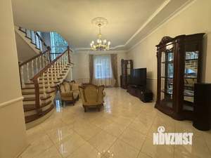 Дом 571м², 2-этажный, участок 32 сот.