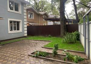 Дом 180м², 2-этажный, участок 3 сот.