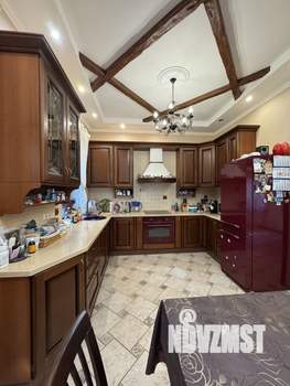 Дом 300м², 2-этажный, участок 15 сот.