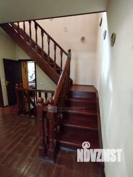 Дом 340м², 3-этажный, участок 14 сот.