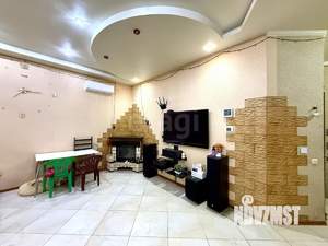 Дом 275м², 2-этажный, участок 7 сот.